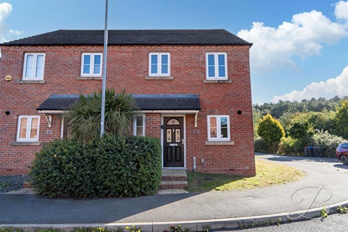3 Bedroom Semi-Detached House For Sale In Adams Park Way, Kirkby-In-Ashfield, Nottingham, NG17