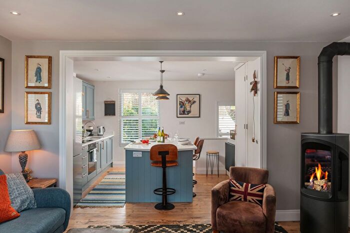 3 Bedroom Property For Sale In Ferndale, Dartmouth, Devon, TQ6