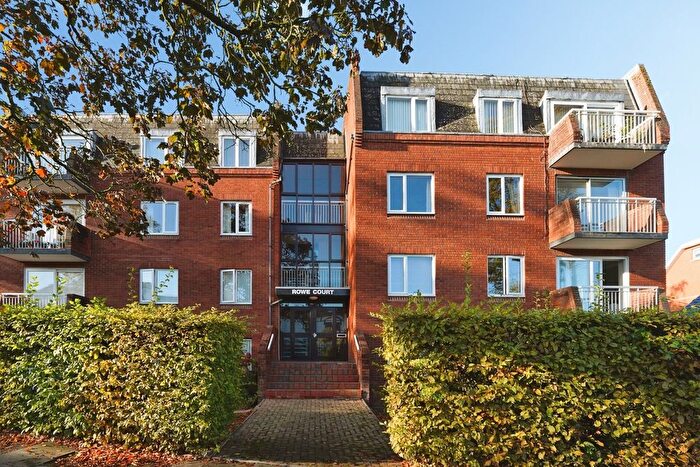 2 Bedroom Flat For Sale In St. Georges Road, Cheltenham, Gloucestershire, GL50