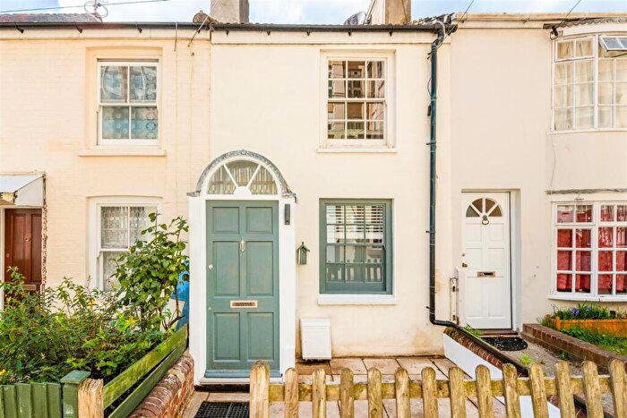 2 Bedroom Terraced House For Sale In Frederick Gardens, Brighton, BN1