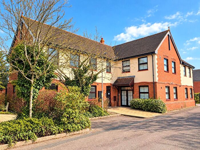 2 Bedroom Apartment To Rent In High Street, Theale, Reading, RG7