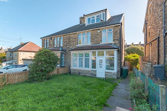 4 Bedroom Semi-Detached House For Sale In Redburn Drive, Shipley, West Yorkshire, BD18