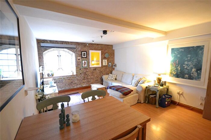 1 Bedroom Property To Rent In St. Georges Wharf, Shad Thames, SE1