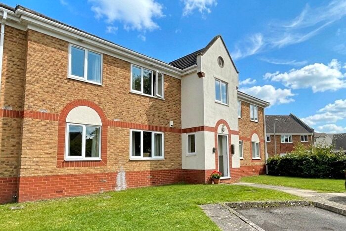 1 Bedroom Flat For Sale In Swan Drive, Trowbridge, BA14