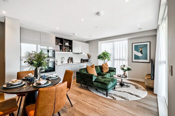 2 Bedroom Flat For Sale In Upper Dock Walk, Royal Albert Wharf, Newham, E16