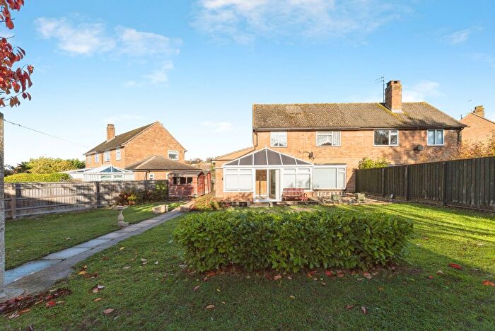 3 Bedroom Semi-Detached House To Rent In Hampden Road, Wantage, Oxfordshire, OX12