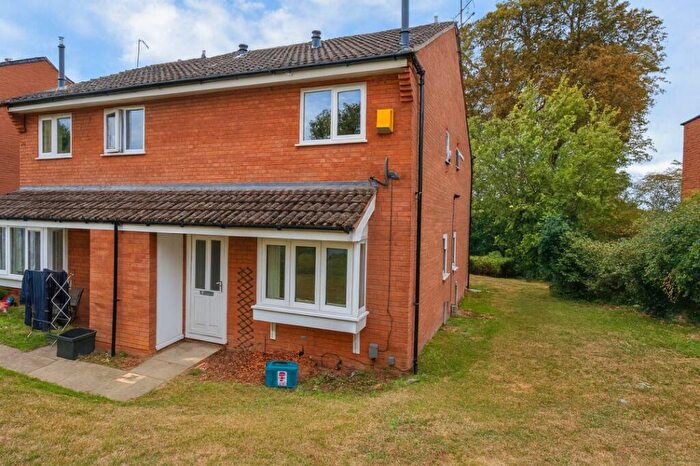 1 Bedroom Terraced House To Rent In Moorland Gardens, LU2