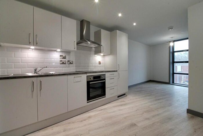 2 Bedroom Apartment To Rent In Jq Rise, Goodman Street, Birmingham City Centre, B1