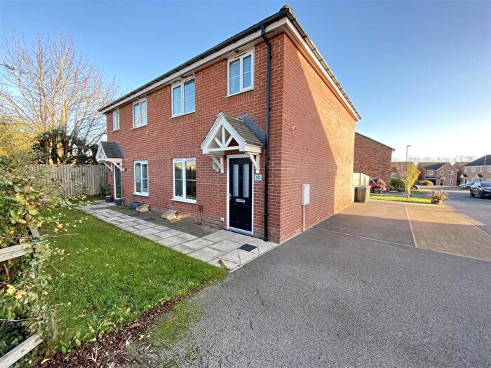 3 Bedroom Semi-Detached House For Sale In Railway View, Aiskew, Bedale, DL8
