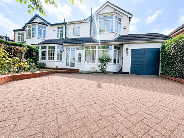 3 Bedroom Semi-Detached House For Sale In Elmdon Lane, Marston Green, B37