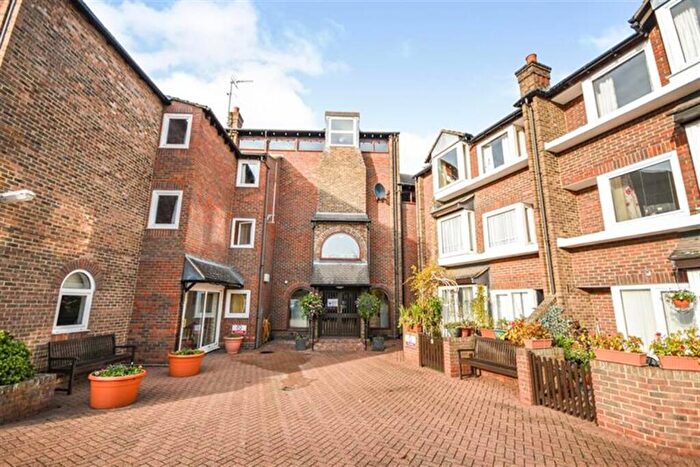 1 Bedroom Retirement Property To Rent In Hedingham Place, Spring Way, Off Swan Street, Sible Hedingham, CO9