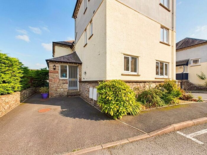 2 Bedroom Ground Maisonette For Sale In High Fellside, Kendal, LA9