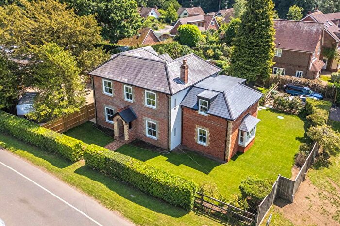 5 Bedroom Detached House For Sale In Stoke Row Front Street, Stoke Row, South Oxfordshire, RG9