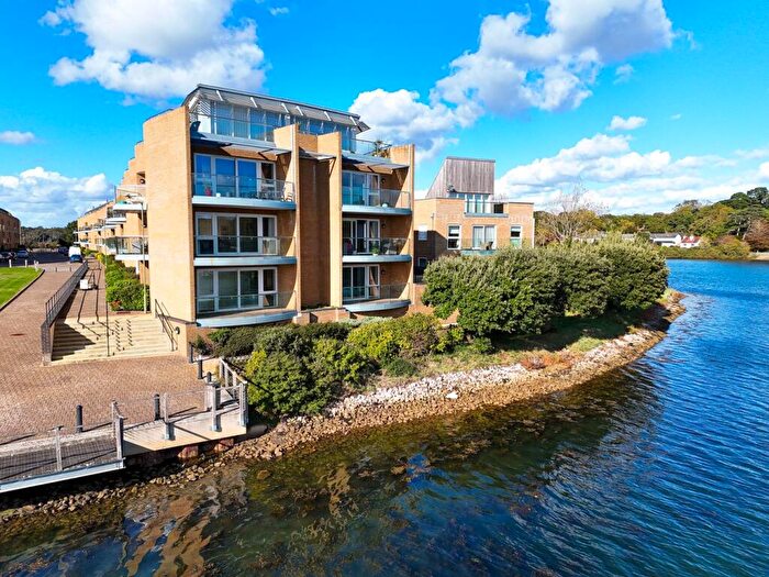 2 Bedroom Flat For Sale In Almansa Way, Lymington, SO41