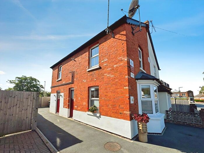 1 Bedroom Flat To Rent In Watchetts Road, Camberley, Surrey, GU15