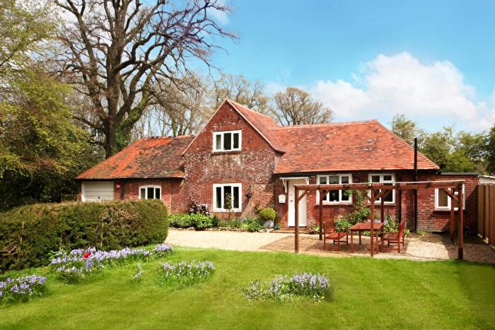 2 Bedroom Cottage To Rent In Bagmore Lane Herriard, RG25