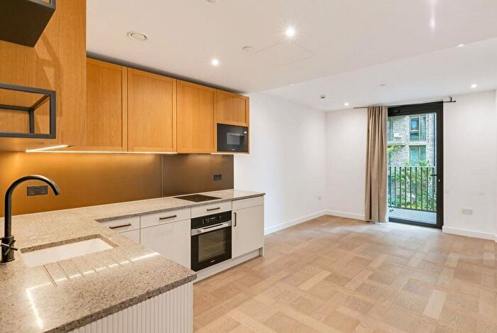 1 Bedroom Apartment To Rent In Merino Gardens, London, E1W