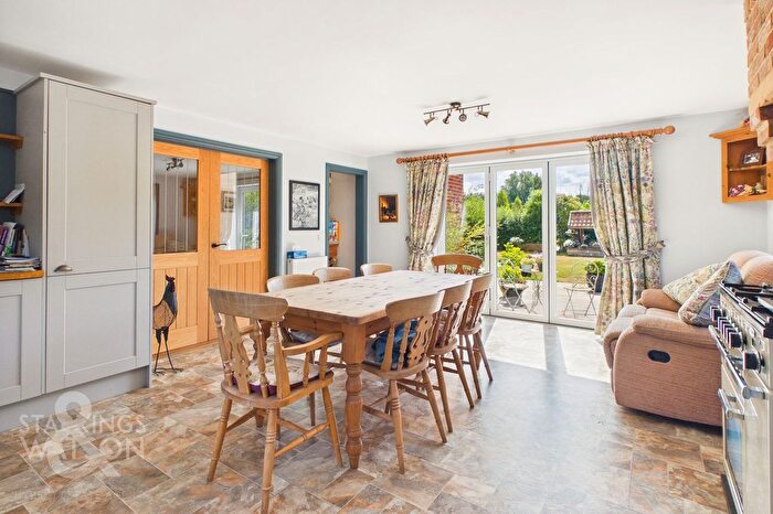 4 Bedroom Detached House For Sale In The Street, Brockdish, Diss, IP21