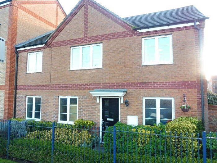 2 Bedroom Flat To Rent In Turners Court, NN4