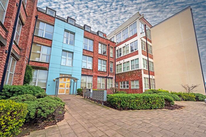 2 Bedroom Apartment For Sale In Cobden Street, Kettering, NN16