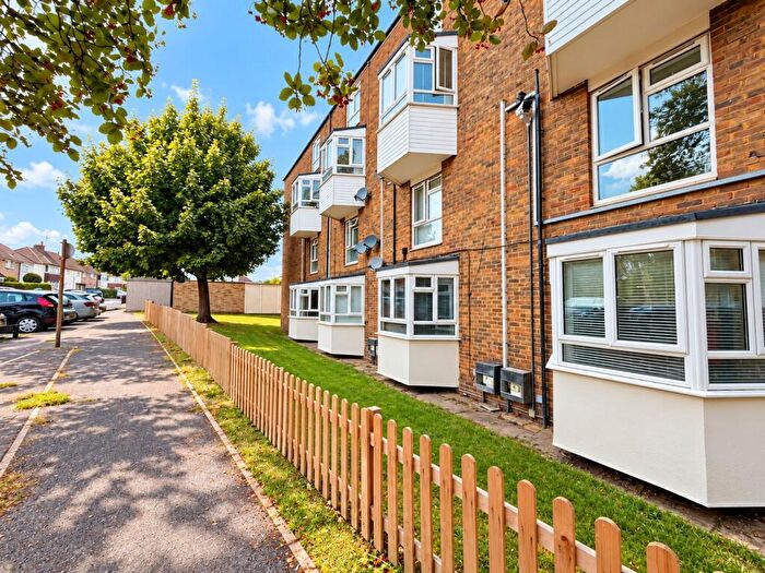 3 Bedroom Duplex To Rent In Elizabeth House, Albany Road, Pilgrims Hatch, Essex, CM15