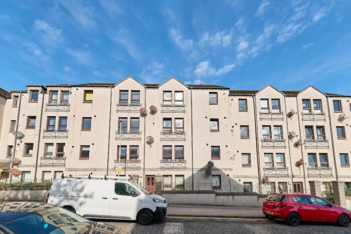 2 Bedroom Flat To Rent In Ardarroch Close, Aberdeen, AB24