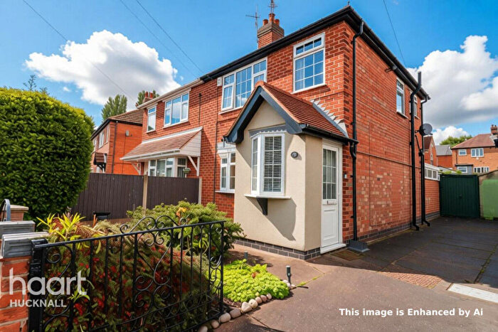 3 Bedroom Semi-Detached House For Sale In Stancliffe Avenue, Nottingham, NG6