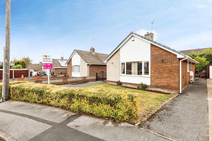 2 Bedroom Detached Bungalow For Sale In Bedford Close, Featherstone, Pontefract, WF7