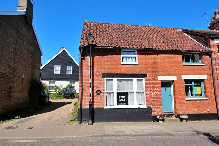 2 Bedroom End Of Terrace House For Sale In London Road, Halesworth, IP19