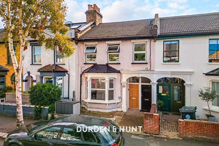 2 Bedroom Property For Sale In Hatherley Road, Walthamstow, E17