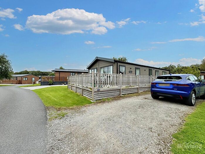 4 Bedroom Lodge For Sale In Private Sale - Gressingham South Lakeland Leisure Village, Carnforth, LA6
