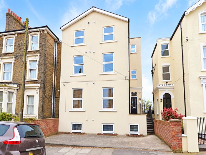 2 Bedroom Flat To Rent In St Mildreds Road, Ramsgate, CT11
