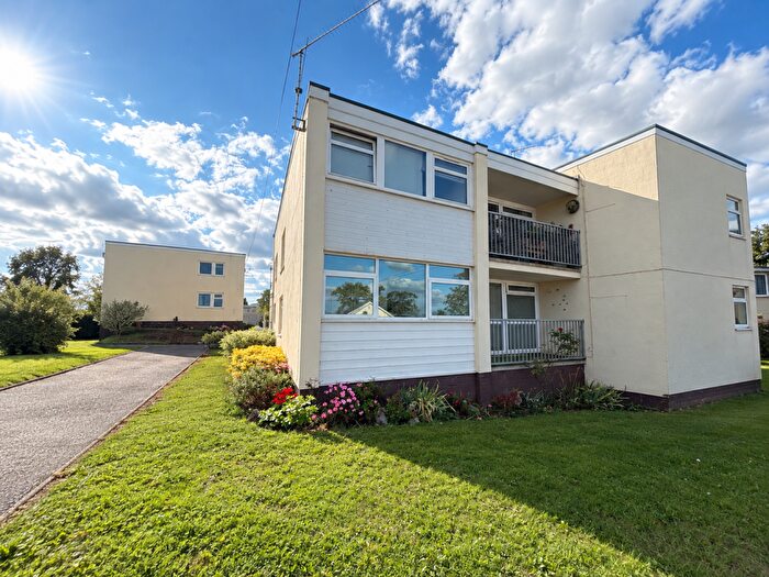 2 Bedroom Flat To Rent In Bed Flat Dawlish Warren, EX7