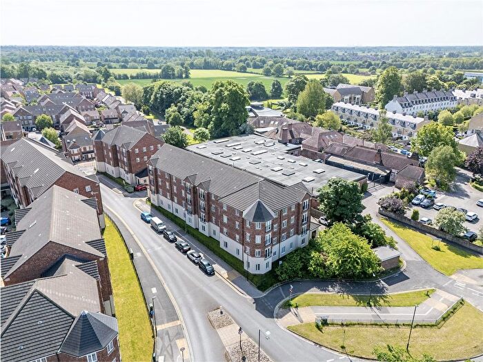 2 Bedroom Flat For Sale In Scholars Court, Tadcaster Road, York, YO24