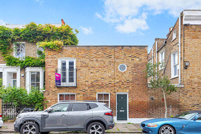 1 Bedroom Terraced House For Sale In Killowen Road, London, E9