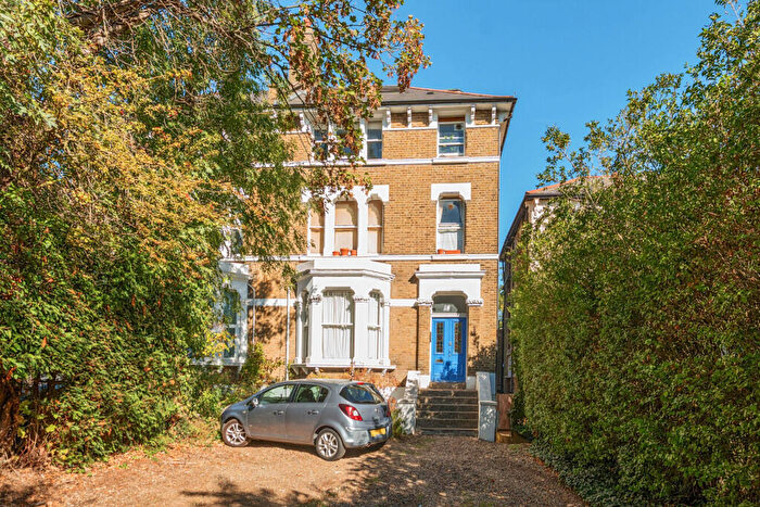 3 Bedroom Garage / Parking For Sale In Anerley Road, Anerley, London, SE20
