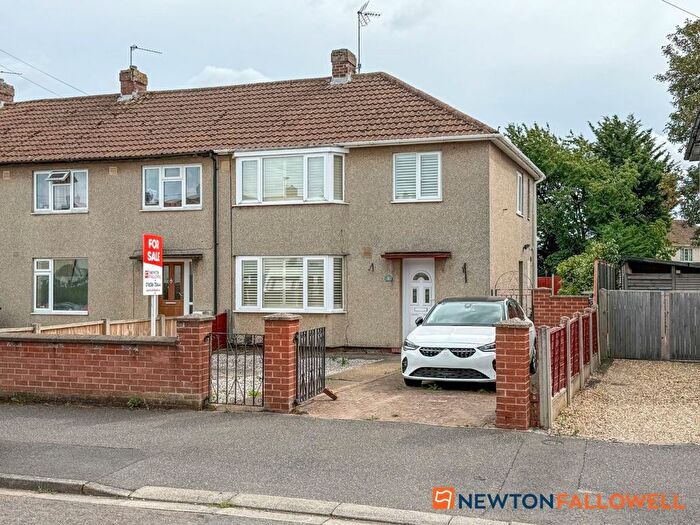 3 Bedroom End Of Terrace House For Sale In Clarke Avenue, Newark, NG24