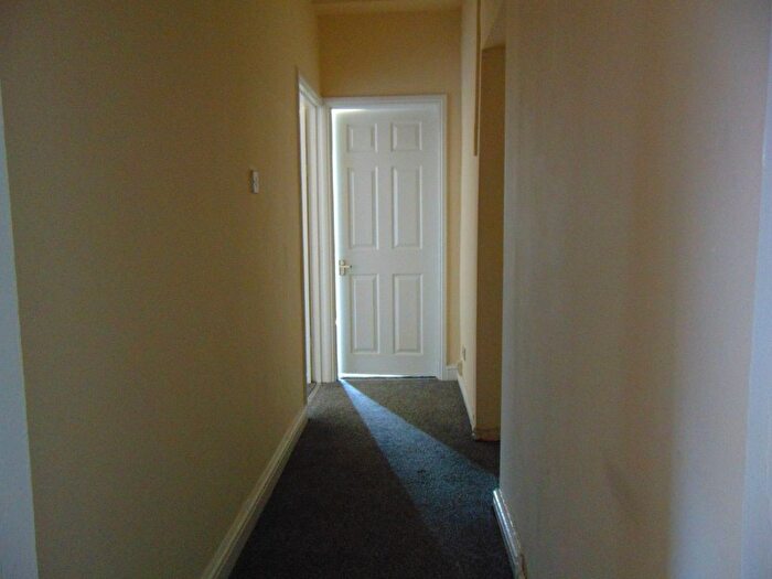 1 Bedroom Flat To Rent In Bruce Street, Northampton, NN5
