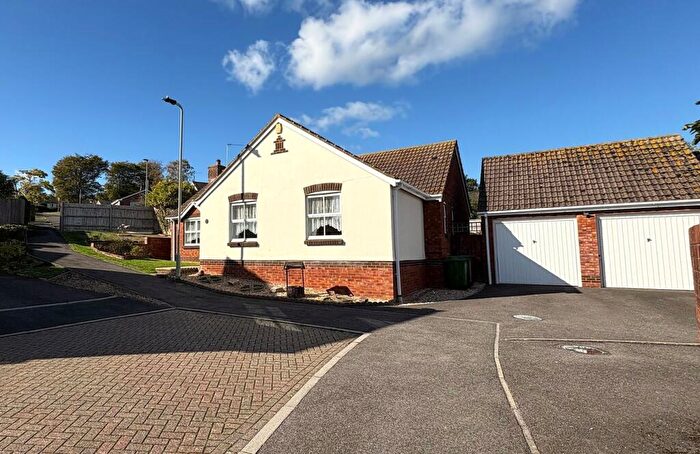 3 Bedroom Detached Bungalow For Sale In Augustine Close, Seaton, Devon, EX12
