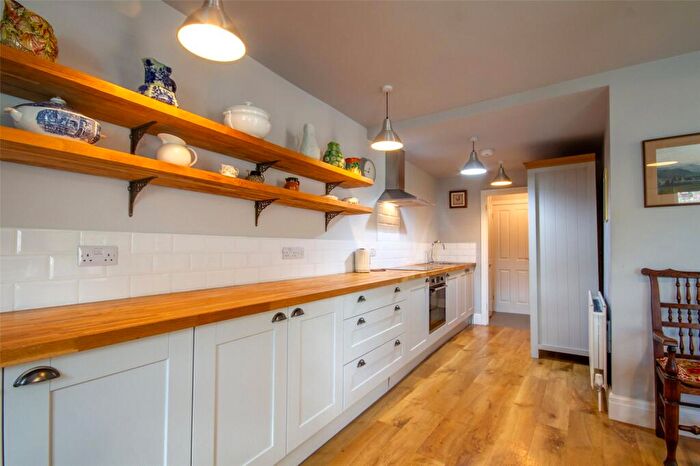 3 Bedroom End Of Terrace House For Sale In Windy Hill, Milnthorpe, Cumbria, LA7