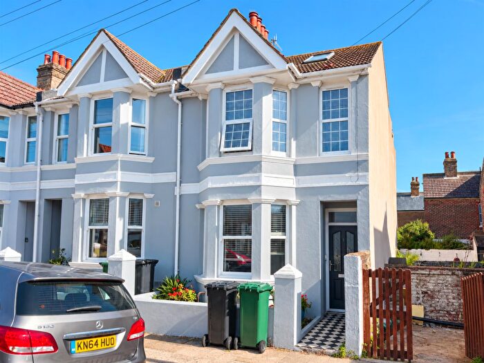 2 Bedroom Flat To Rent In Alpine Road, Hove, BN3