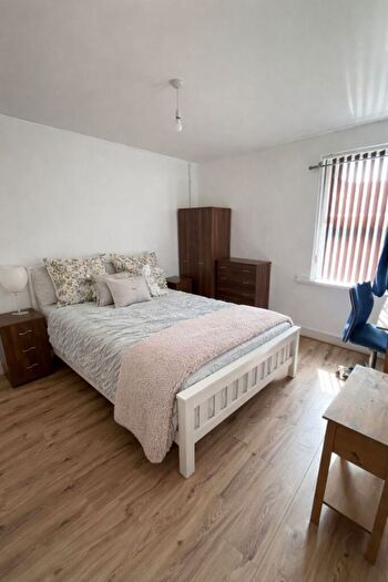 3 Bedroom Flat To Rent In Ilkeston Road, Lenton, Nottingham, NG7