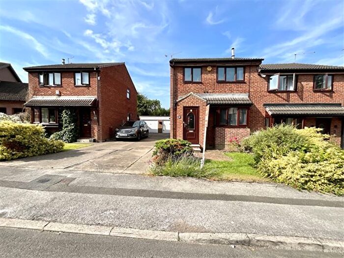 3 Bedroom Semi-Detached House For Sale In Eden Glade, Swallownest, Sheffield, S26