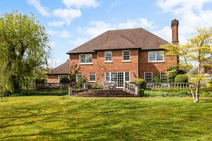 5 Bedroom Detached House For Sale In Station Road, Stonegate, TN5