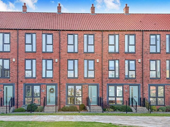 3 Bedroom Terraced House For Sale In Blanket Row, Hull, HU1