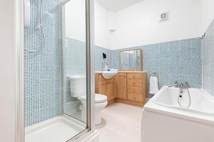 2 Bedroom Flat To Rent In St. Catherine Street, Cupar, KY15