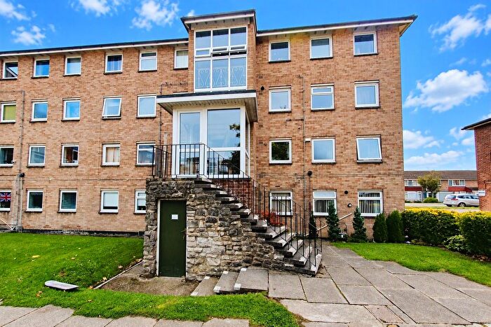 2 Bedroom Flat To Rent In Wendover Road, Havant, Hampshire, PO9