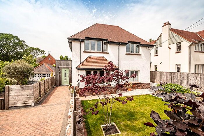 3 Bedroom Detached House For Sale In Elmside, Budleigh Salterton, EX9