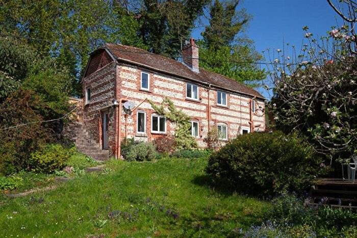 2 Bedroom Cottage For Sale In Longstock Road, Stockbridge, SO20