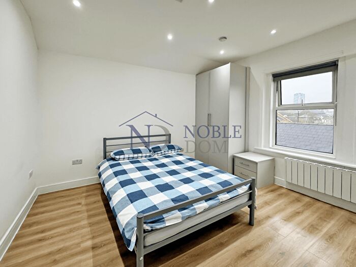 Studio To Rent In Whitton Road, Hounslow, TW3